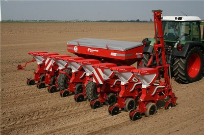 精准农具格兰造--高可靠性的农具_农机通讯社